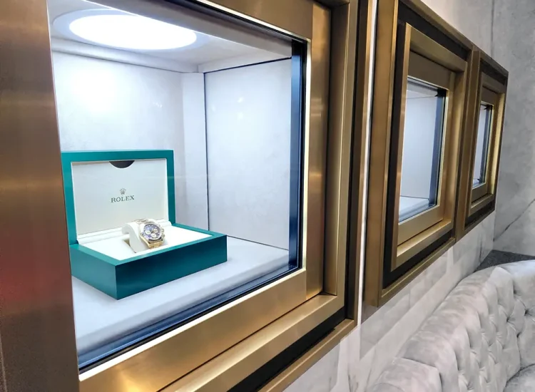 Watch-collector-wall-mounted-vault-with-watches (2)